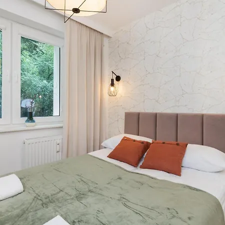 Centrum Stylowy & Nowoczesny By Renters 公寓